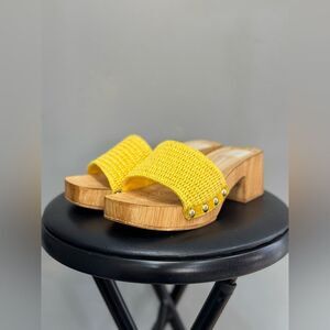 Yellow Dolce Vita Oakley Slides Size 38 EUC